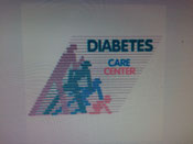 Pyramide und Dreieck ohne Auge Logo Diabetes Care Center