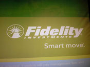 Pyramide und Dreieck ohne Auge Logo Fidelity Investment