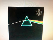 Pyramide und Dreieck ohne Auge Musikindustrie Pink Floyd The Dark Side of The Moon